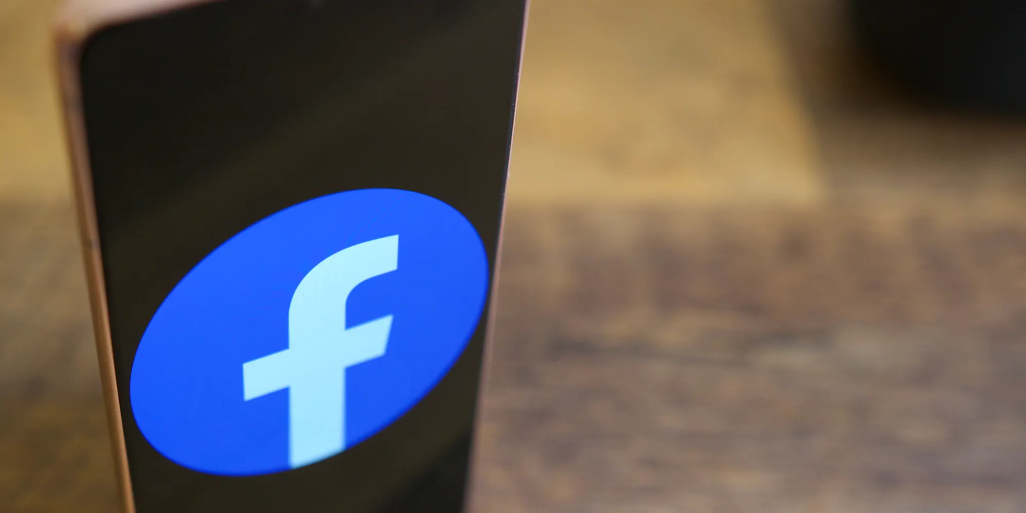 探索Facebook营销：品牌曝光与受众互动的新途径